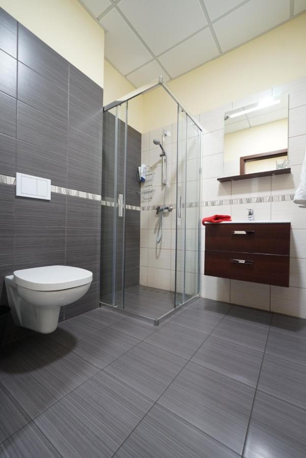 Koi Restaurant And Guest House Żory Εξωτερικό φωτογραφία